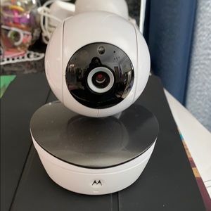 2 Motorola Cameras- MBP41SBU